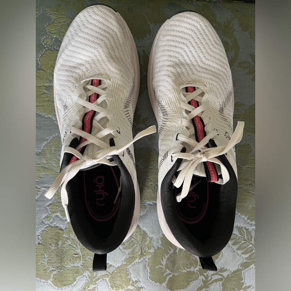 Ryka court sneakers for tennis/pickleball. Worn twice and too big for me.